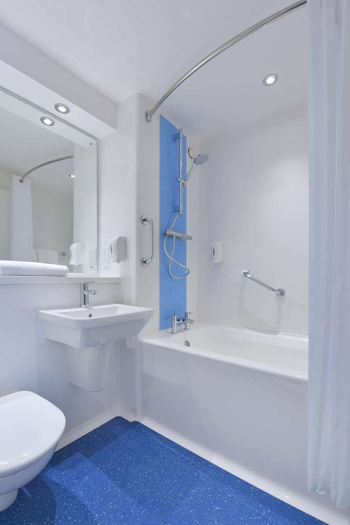 Travelodge Μπάσιλντον Δωμάτιο φωτογραφία